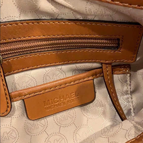 Michael Kors handbag - Picture 5 of 6